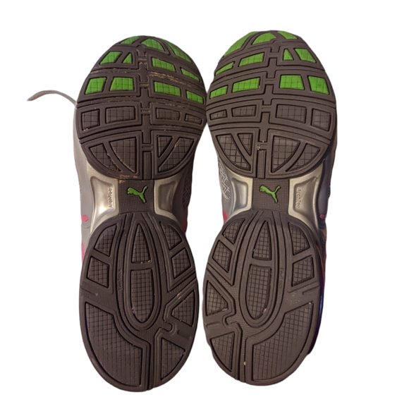 Women's Puma Tennis Shoes Size 9 - Picture 3 of 4